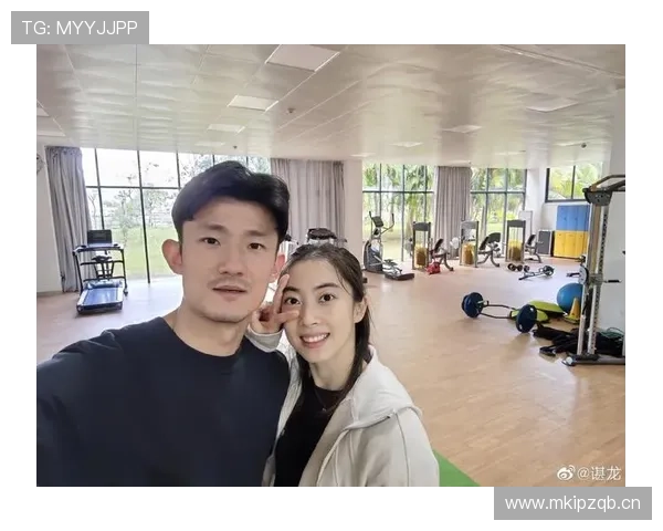 谌龙退役后住进月租五位数的训练基地，每天六点起床给儿子做营养餐
